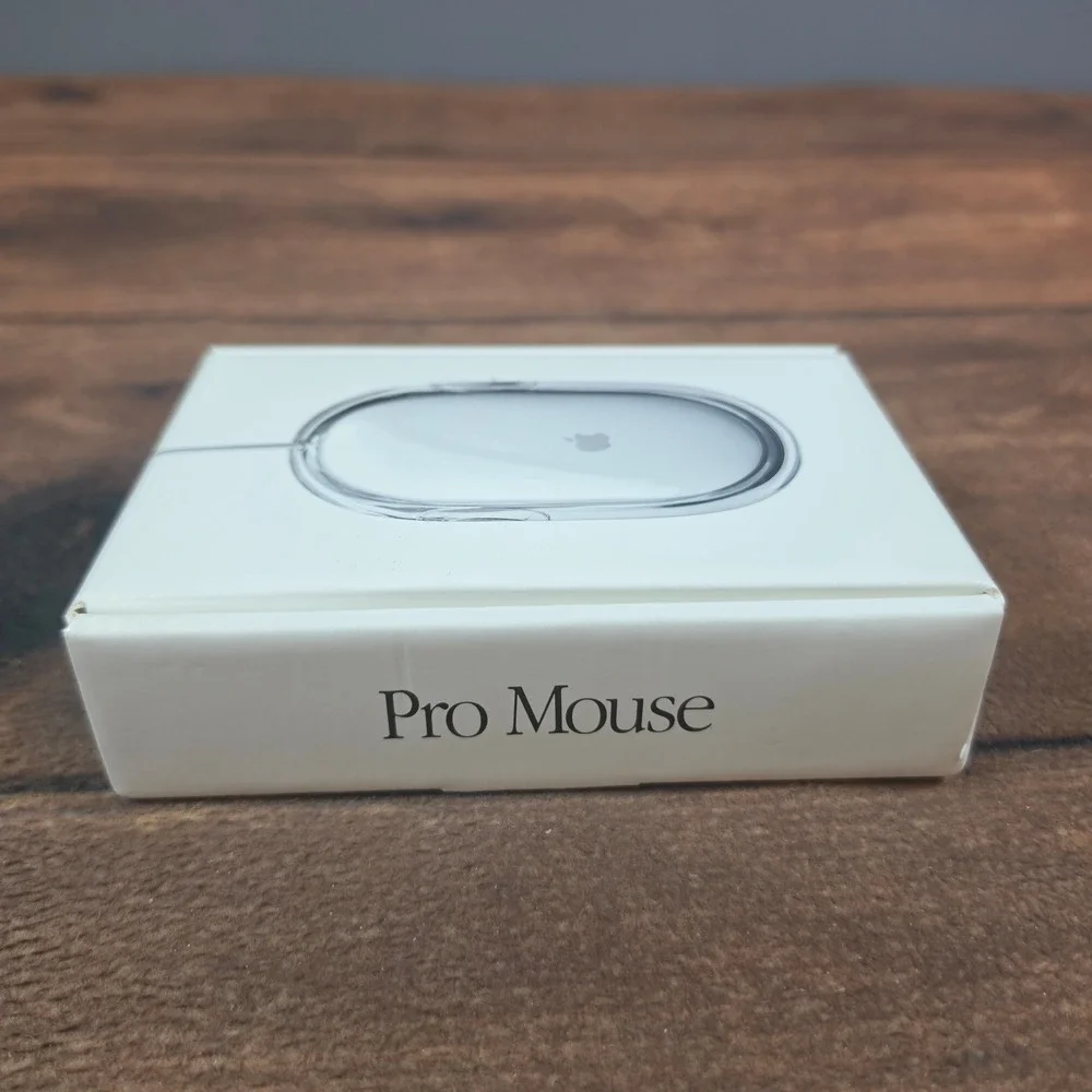 Apple Pro Mouse M8690G/A White New Wired Optical USB M5769 Vintage Tech